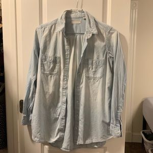 (S) Light blue Jean collar button shirt